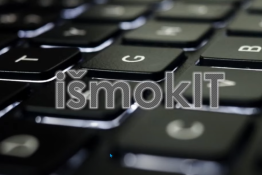 Kaip Powerpoint skaidres išsaugoti kaip video pamoką. Galima netgi įrašyti savo balsą ir vaizdą.