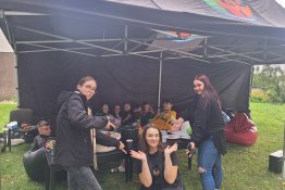 Vasaros palydos jaunimo centre